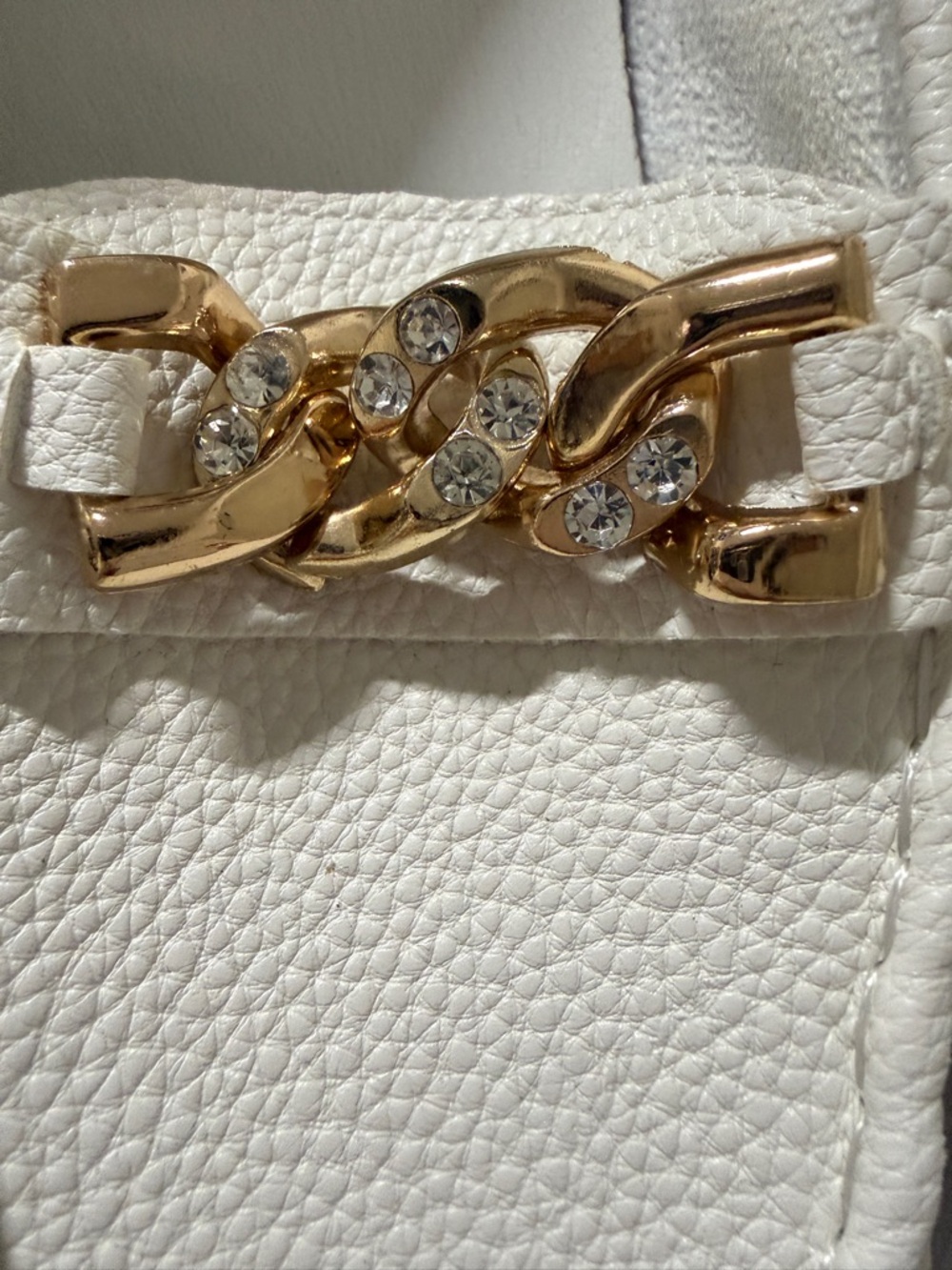Rongen Women's Loafers with Gold Chain Trim. - Picture 7 of 8